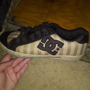 Womens gold DC